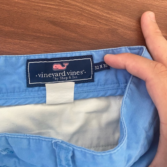 Men’s Vineyard Vines Pants - Picture 3 of 3